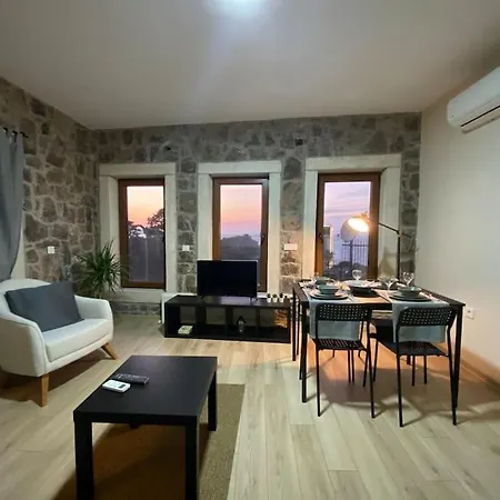 Stone With Beautiful View In Heart Of Σμύρνη