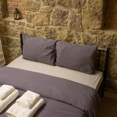 Stone With Beautiful View In Heart Of * Esmirna