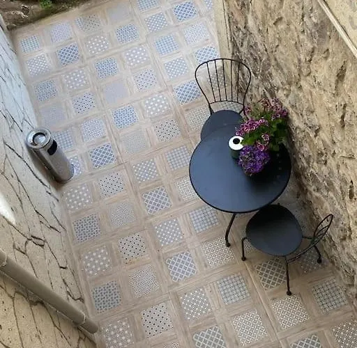 דירה Stone With Beautiful View In Heart Of *