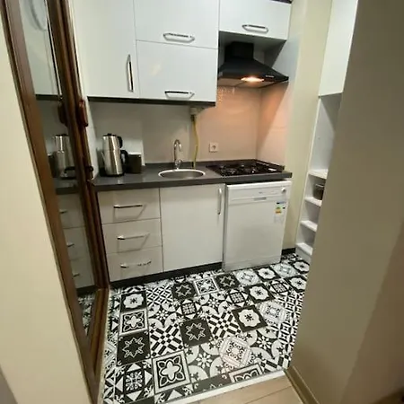 Apartament Stone With Beautiful View In Heart Of İzmir